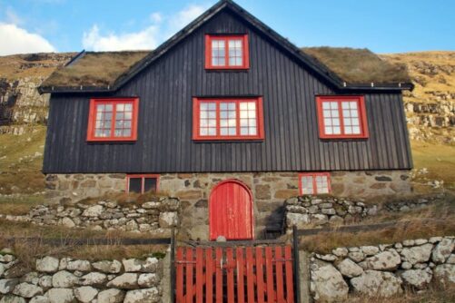 Black house in Kirkjubøur